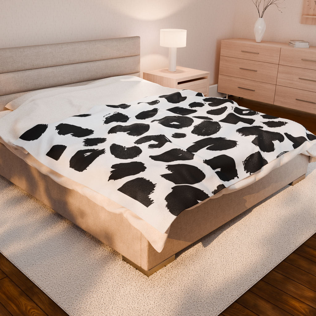 Chic Leopard Print Velveteen Plush Blanket, Cozy Throw for Home, Stylish Gift, Perfect for Winter Evenings, Bedroom Decor